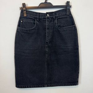 Gitano VTG black denim skirt. Size 7/8